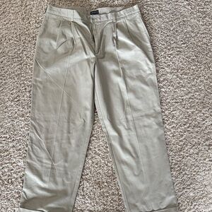 Izod Men's Khaki pants